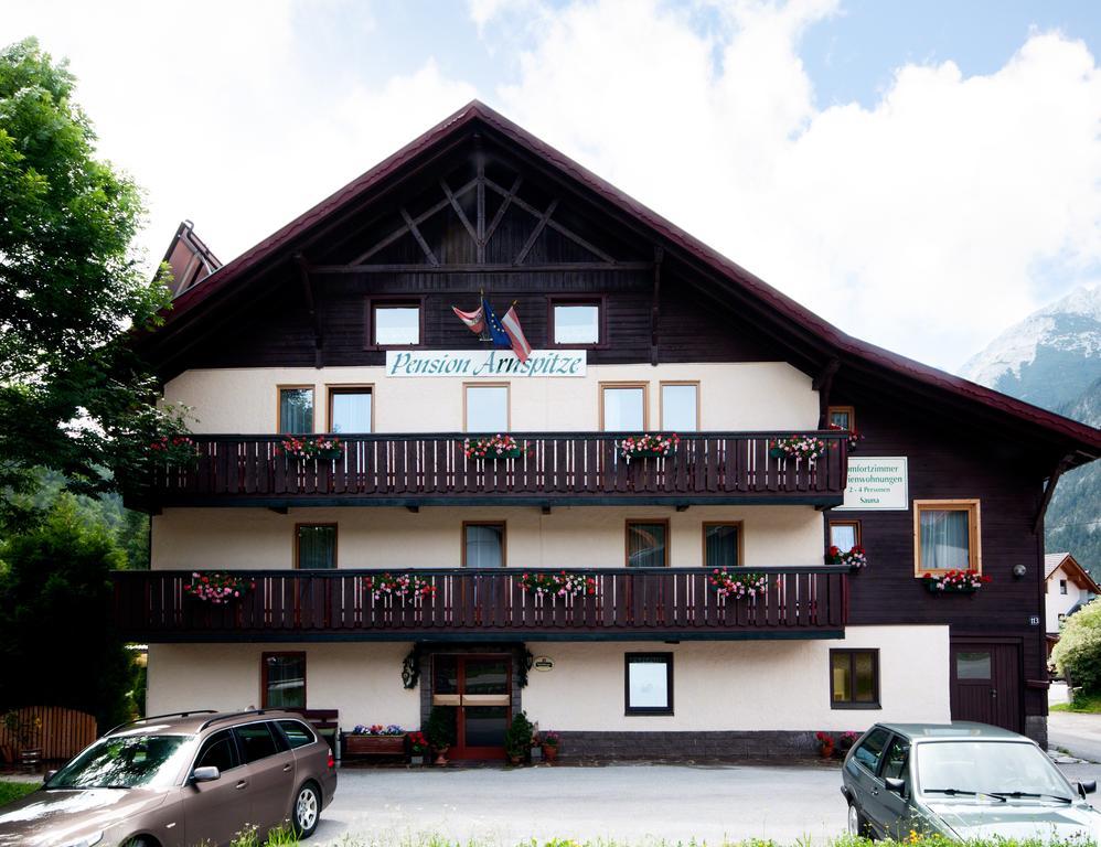 Pension Arnspitze シャルニッツ エクステリア 写真
